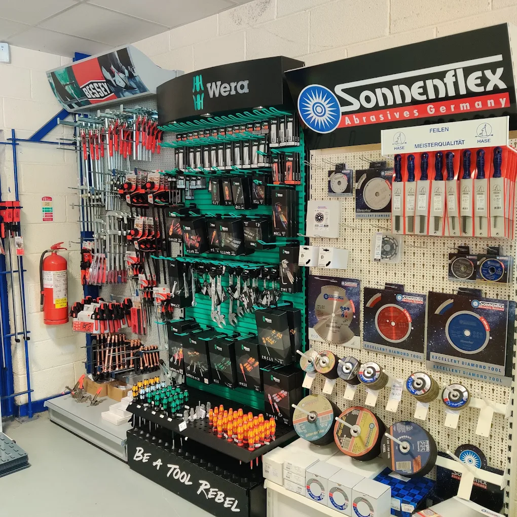 We supply engineers, tradespeople and technicians in manufacturing facilities across Ireland